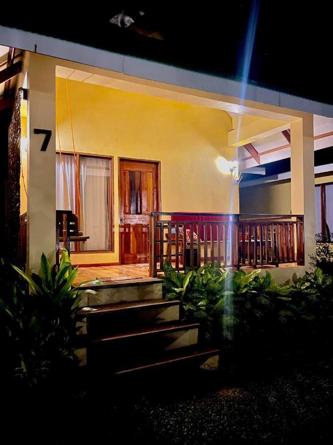 Isola Del Sole Villas And Resort General Luna  Exterior photo