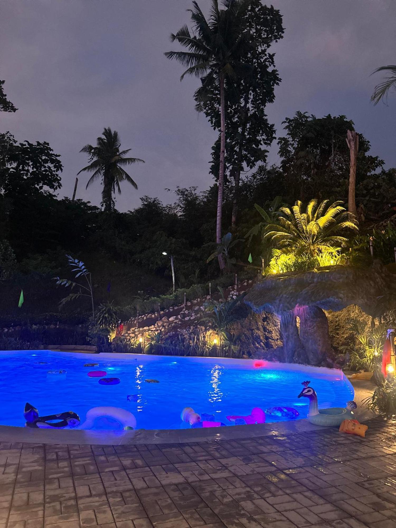 Isola Del Sole Villas And Resort General Luna  Exterior photo