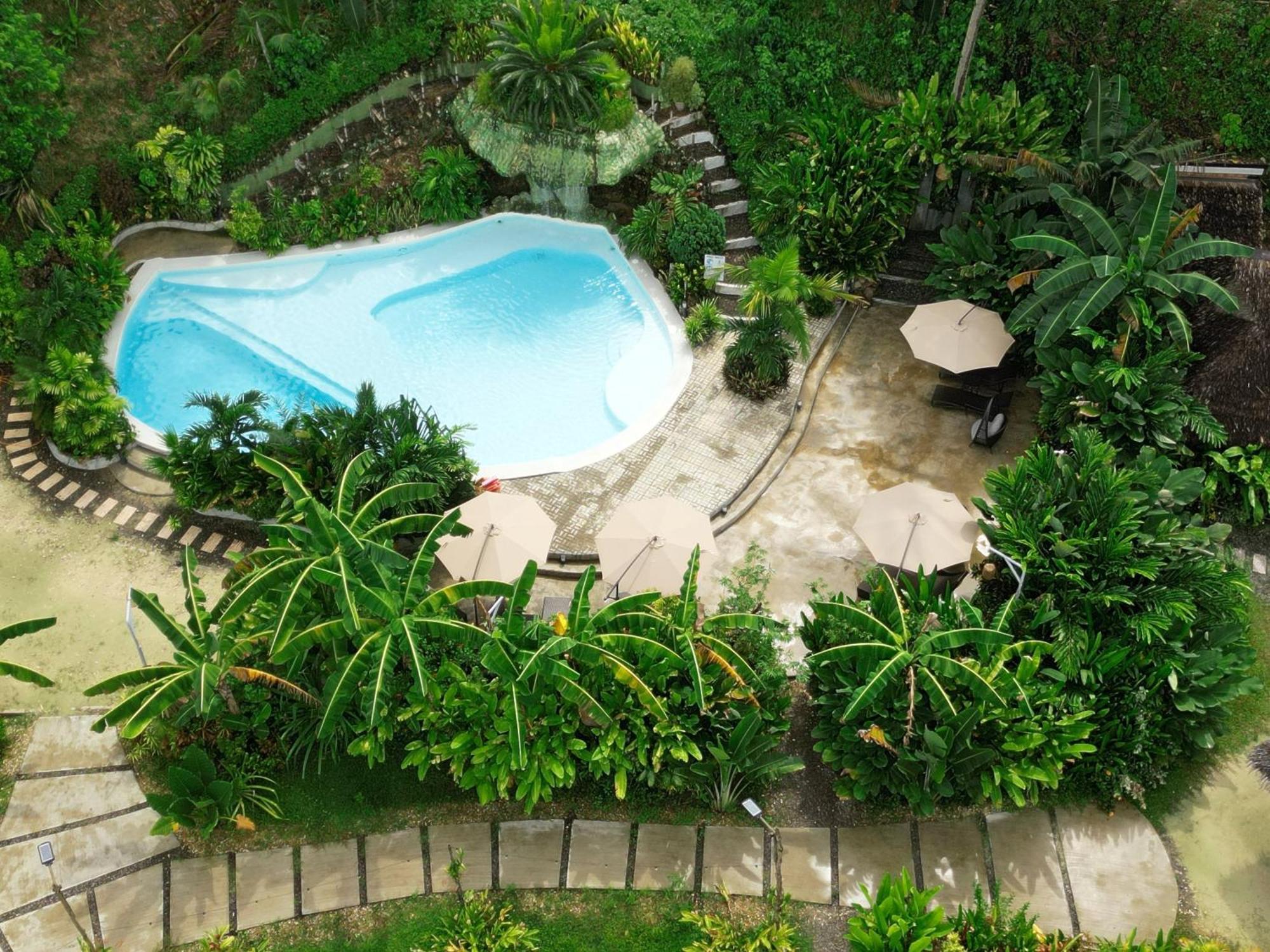 Isola Del Sole Villas And Resort General Luna  Exterior photo