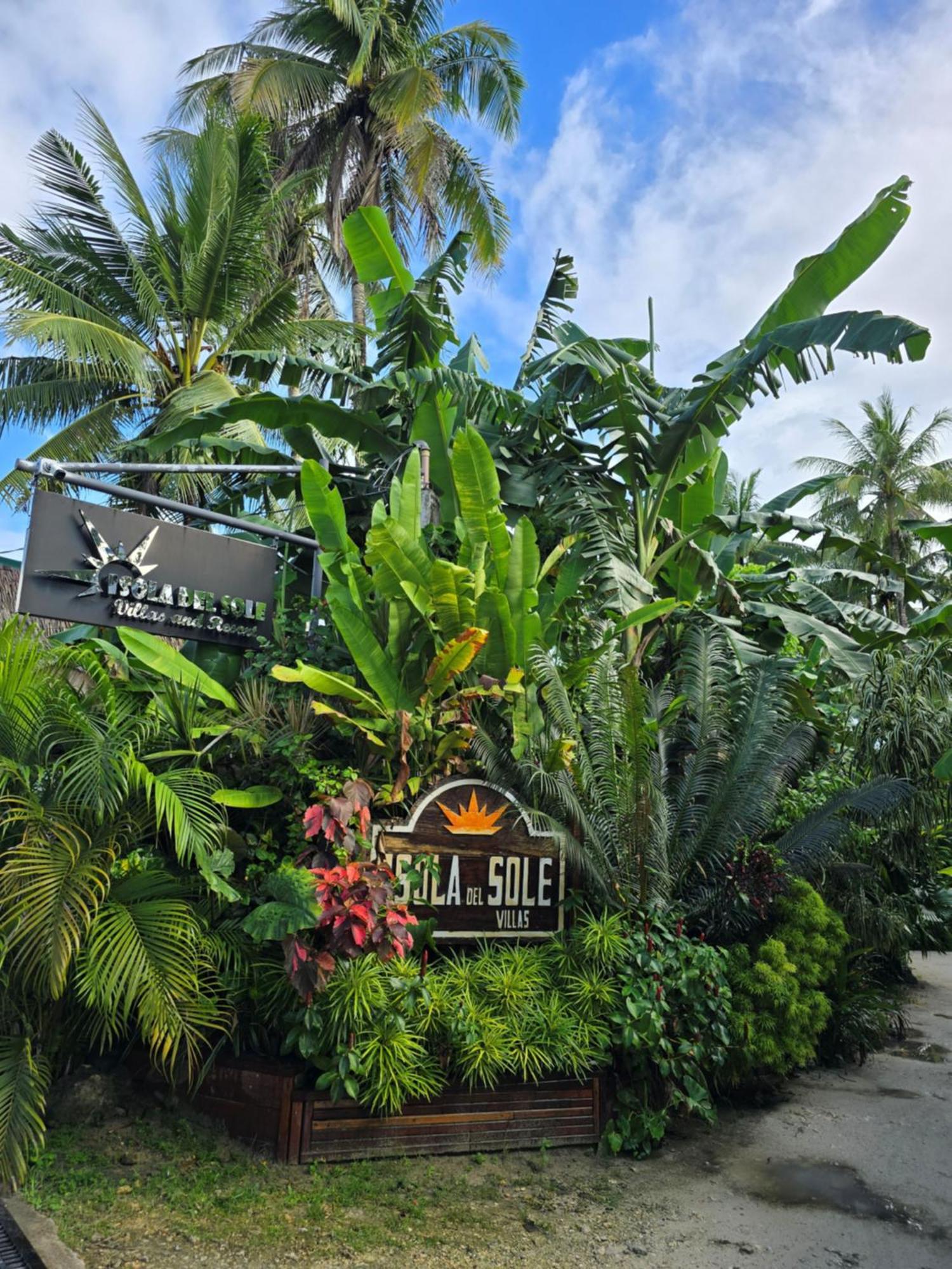 Isola Del Sole Villas And Resort General Luna  Exterior photo